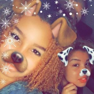 Meet your Posher, Alaina